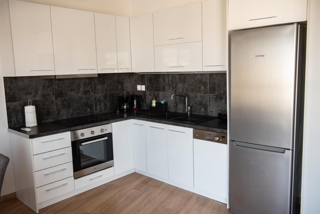 Renovated Apartment 5Min From Subway Station 'Attiki' Athén Kültér fotó